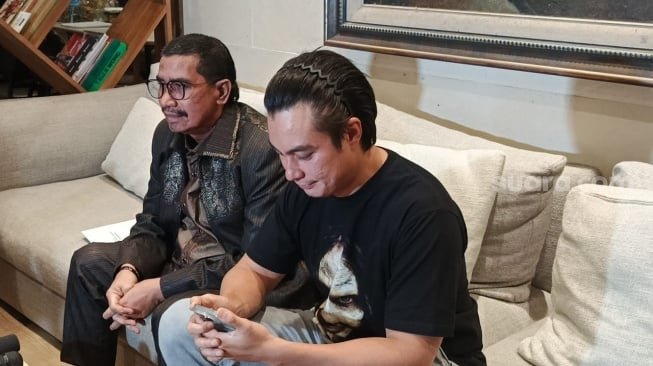 Baim Wong saat konferensi pers di Bintaro, Jakarta Selatan pada Selasa (8/10/2024). [Lifestyle/Rena Pangesti]