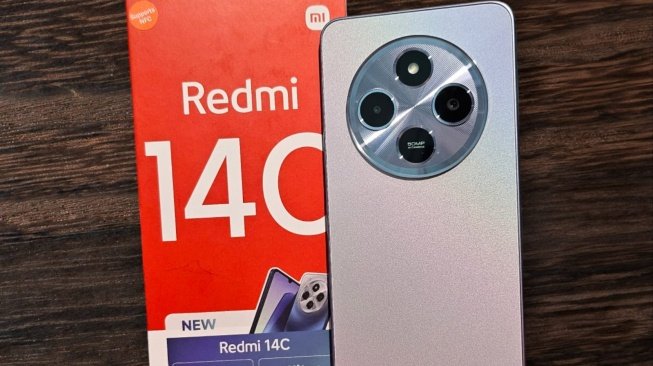 Selfie ala Redmi 14C. [Istimewa]